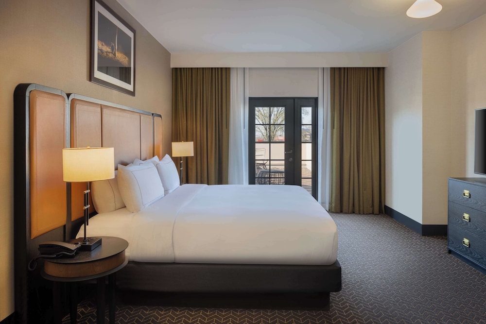 DoubleTree Suites by Hilton Hotel Lexington - photo 9