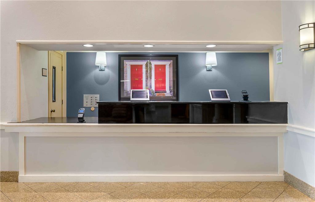 Extended Stay America Suites Indianapolis Airport W Southern - photo 3