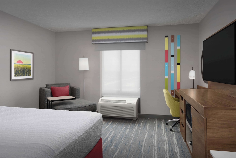 Hampton Inn Waterloo Cedar Valley - photo 18