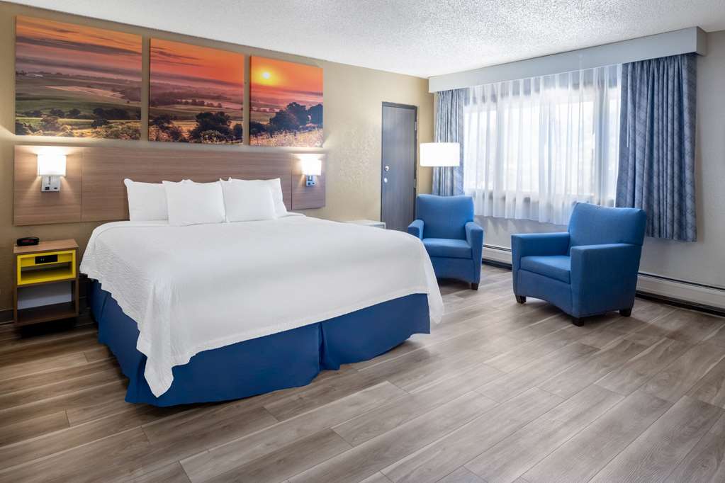 Days Inn by Wyndham Sioux Falls Airport - photo 17