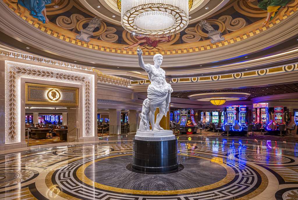 Caesars Palace - photo 26