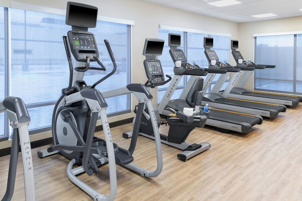 TownePlace Suites by Marriott Detroit Allen Park - photo 34