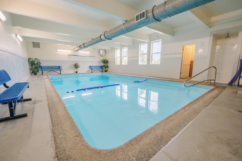 Chateau Westport Resort - photo 24