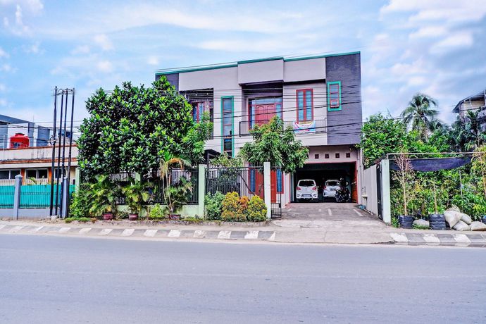 Oyo 92069 Rafa Kost in Jambi City, Indonesia