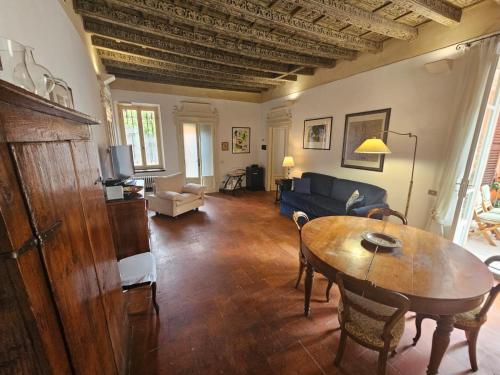 Il Cortiletto Le Piazze — 4-Star Luxury Hotel in Brescia, Italy