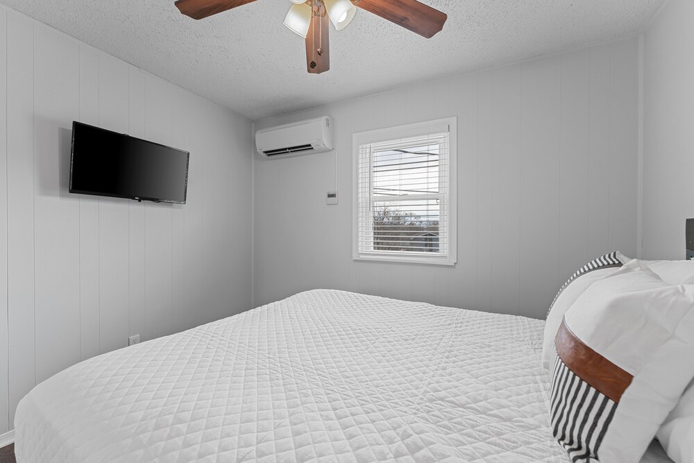 Silver Cove Resort on Table Rock Unit 6 - photo 6