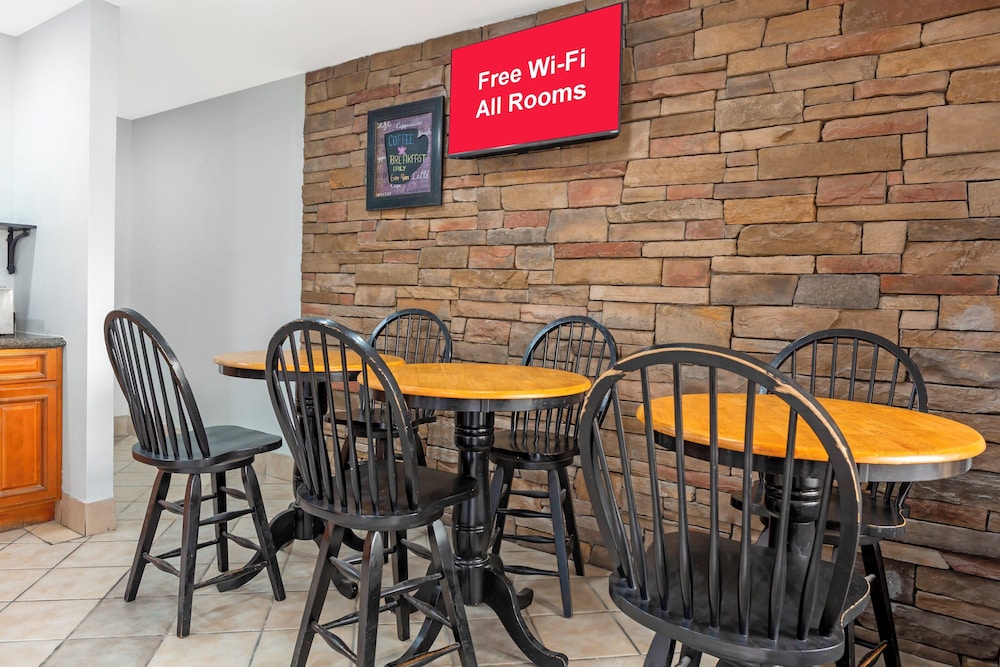 Red Roof Inn Bowling Green - photo 27