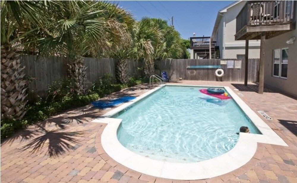 Sanctuary Condominium 1 — 4-Star Luxury Hotel in South Padre Island, United States