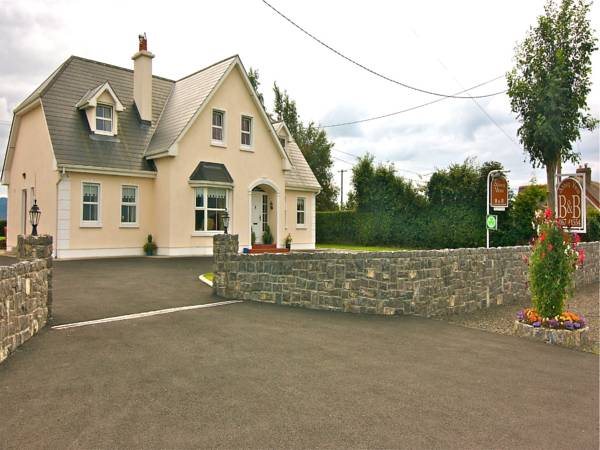 Abbey View B&B — 4-Star Luxury Hotel in Nenagh, Republic of Ireland