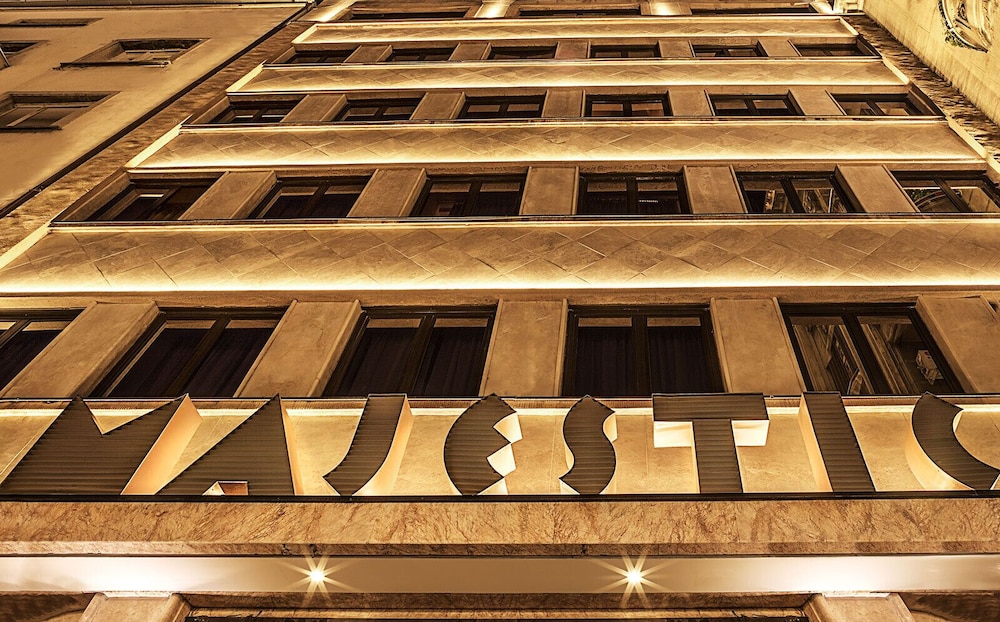 Hotel Majestic — hotel in Belgrade