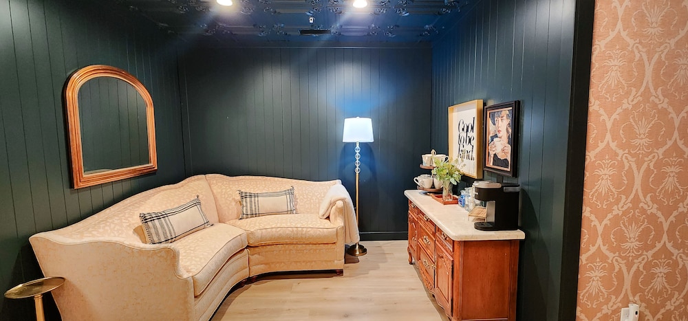 Speakeasy Suites - photo 48