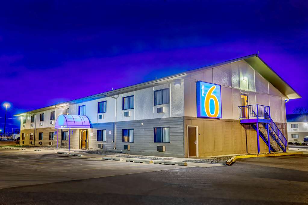 Motel 6 Duluth MN - featured photo