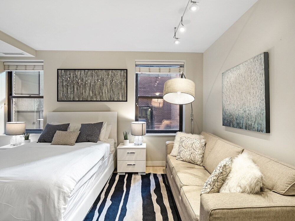 Global Luxury Suites at The White House - photo 18