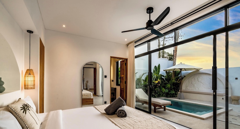 Palm Residence Lot 22 Villa Uluwatu Tranquil Stay with Modern Comfort Special Nyepi Offer — 4-Star Luxury Hotel in Pecatu, Indonesia