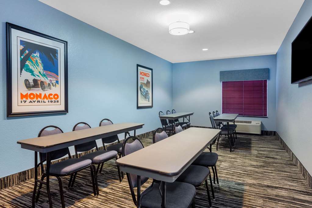 La Quinta Inn & Suites by Wyndham Sebring - photo 31