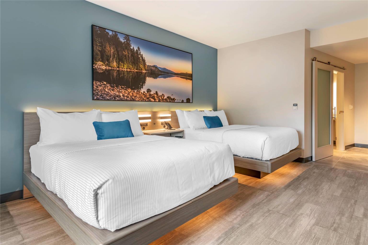 Cambria Hotel Lake Placid Lakeside Resort - photo 18
