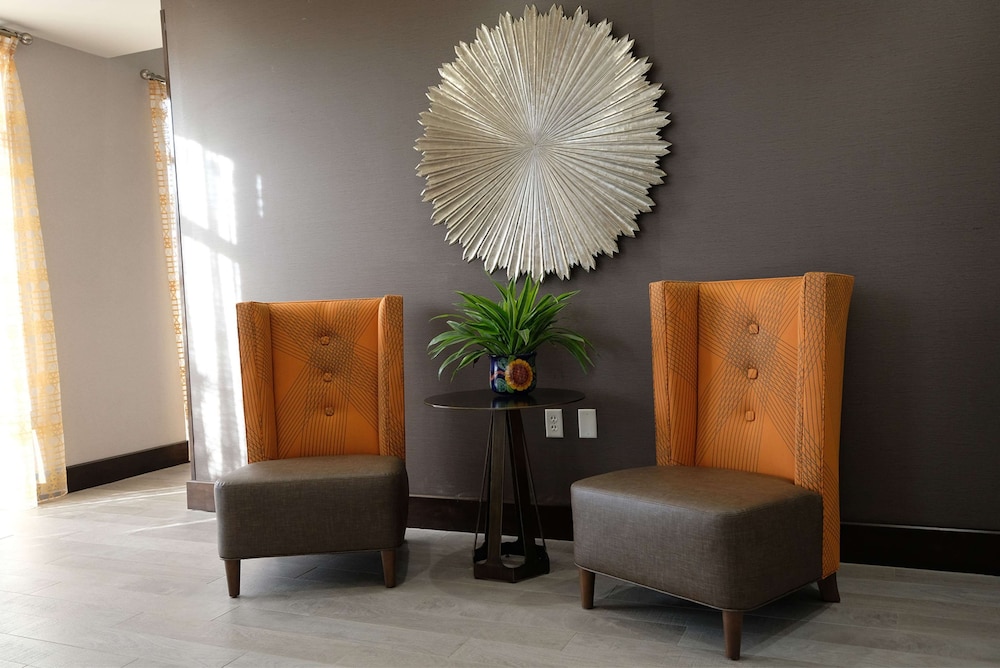 Hampton Inn Searcy - photo 3