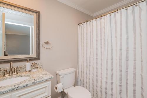 Bill's Place by Oak Island Accommodations - photo 50