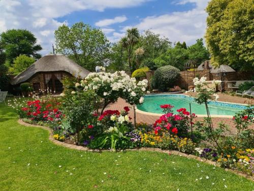 Feathers Guest House — 4-Star Luxury Hotel in Middelburg, South Africa