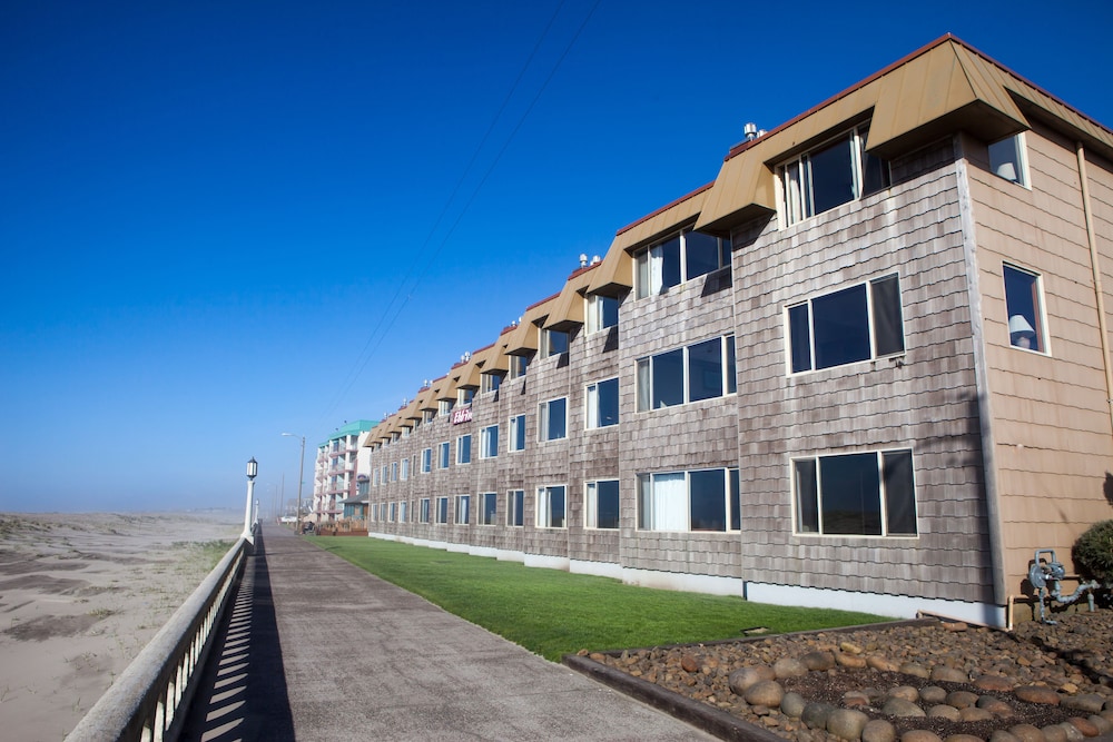 Ebb Tide Oceanfront Inn - featured photo