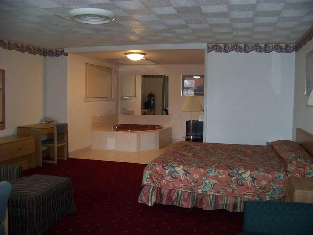American Motor Inn - photo 14