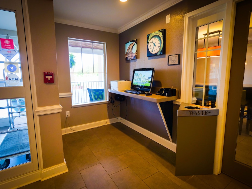 Country Inn & Suites by Radisson Burlington NC - photo 25
