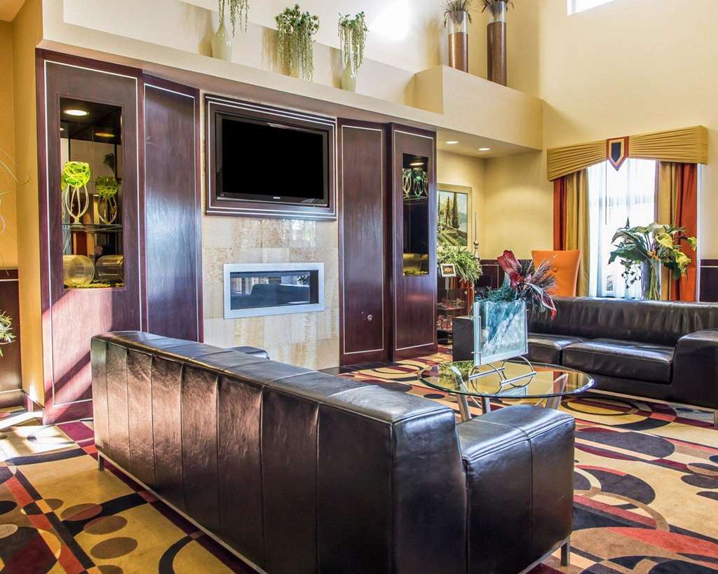 Comfort Suites Troy I75 - photo 7