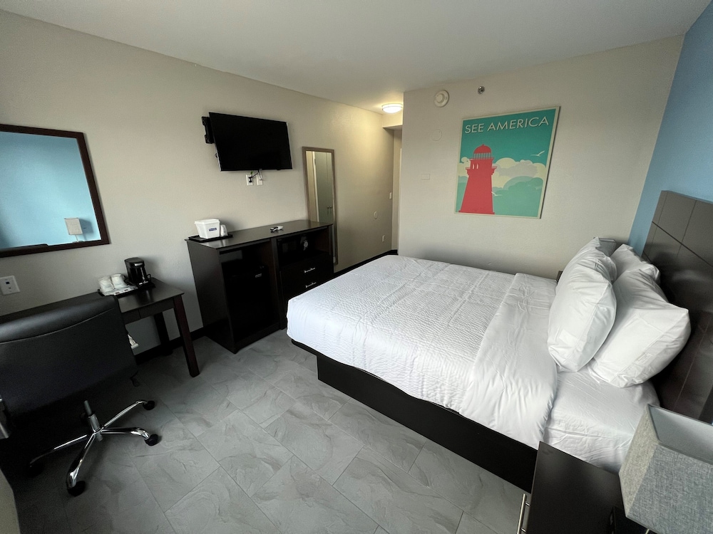 Travelodge by Wyndham Ozone Park - photo 6