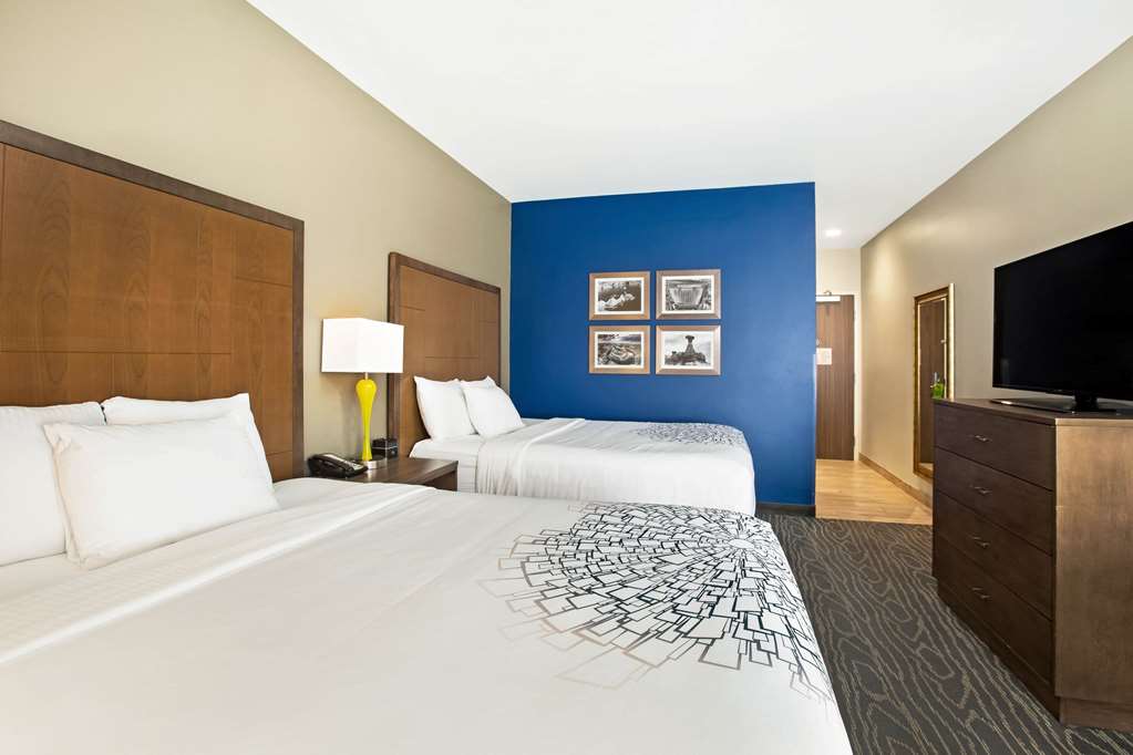 La Quinta Inn & Suites by Wyndham Page at Lake Powell - photo 37
