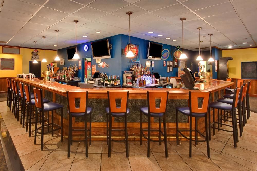 Ramada Plaza Rochester Airport - photo 9