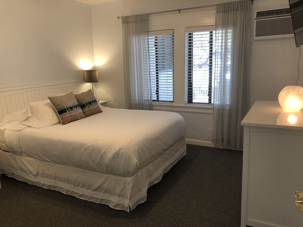Sabal Palms Inn - photo 8