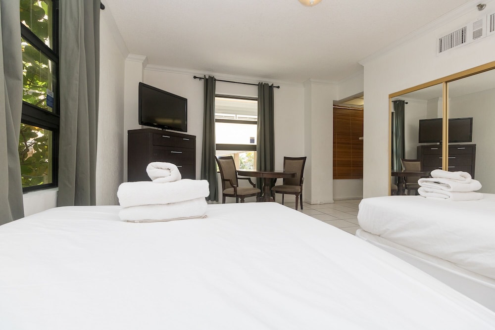 217 Hollywood Beach Resort - photo 9