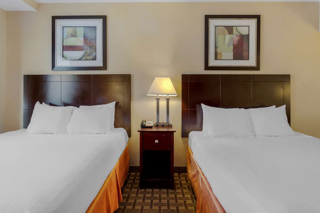 Best Western Plus Brooklyn Bay Hotel - photo 27