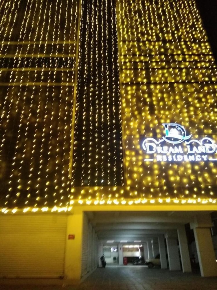 Dream Land Residency in Kalpatta, India