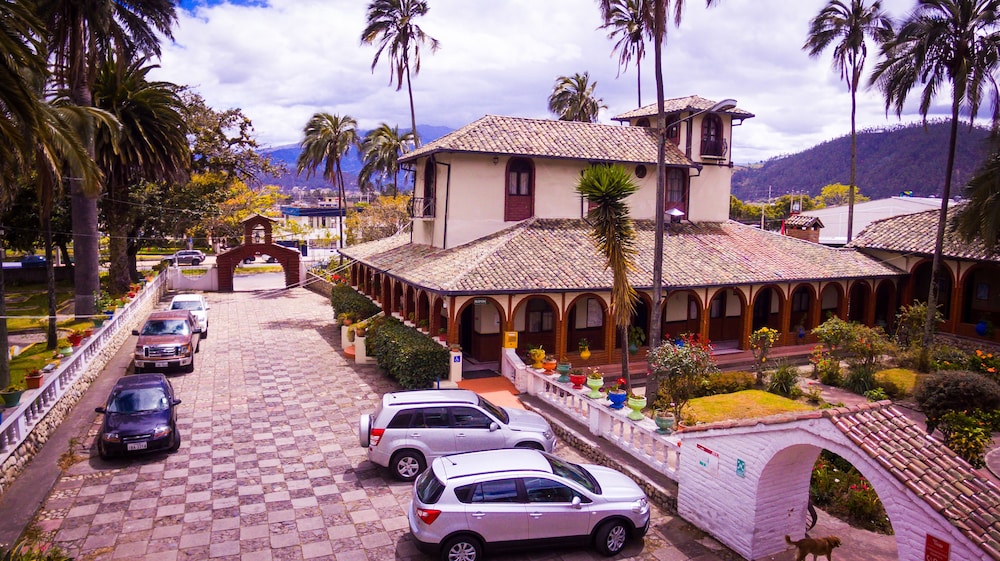 Hotel Yamor Continental in Otavalo, Ecuador