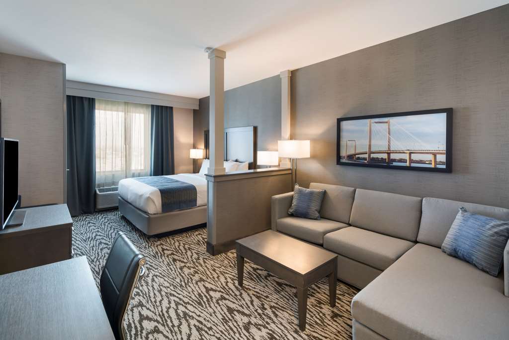 Comfort Suites Kennewick At Southri - photo 25