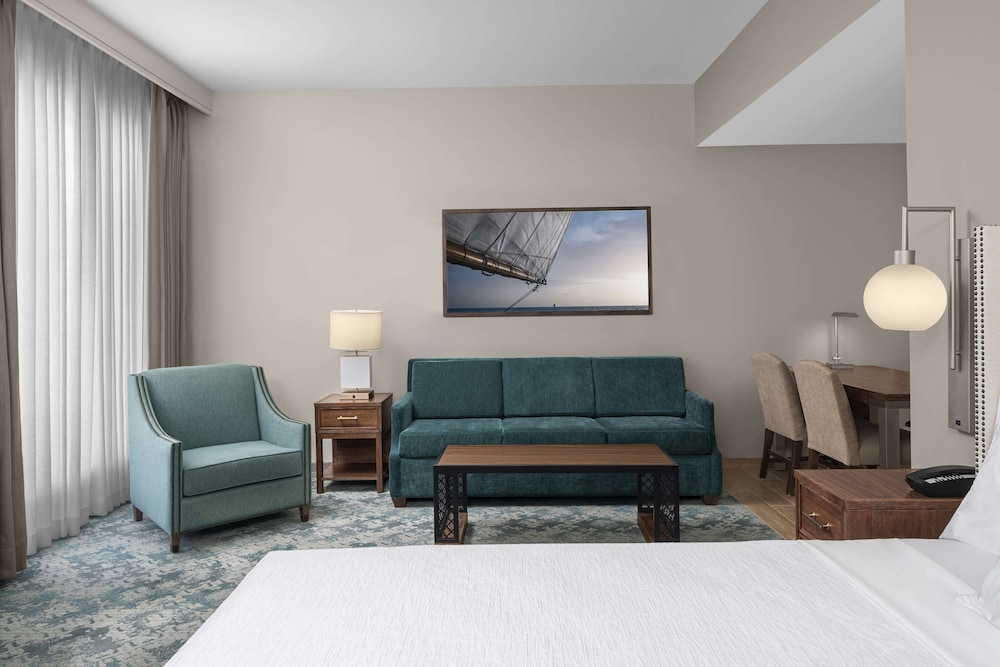 Embassy Suites by Hilton Charleston Harbor Mt. Pleasant - photo 14