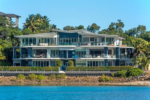 Pavillions on Hamilton Island by HIHA — 4-Star Luxury Hotel in Hamilton Island, Australia