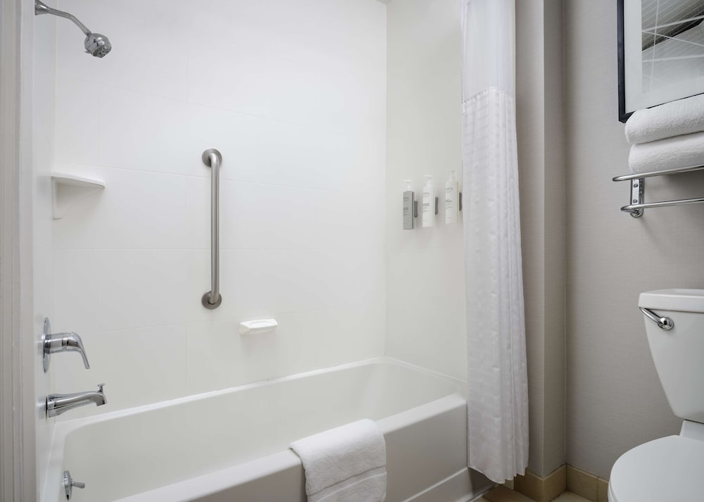 Homewood Suites by Hilton Carle Place Garden City NY - photo 18