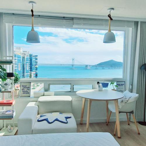 Stay Gangali with View of Gwangan Bridge