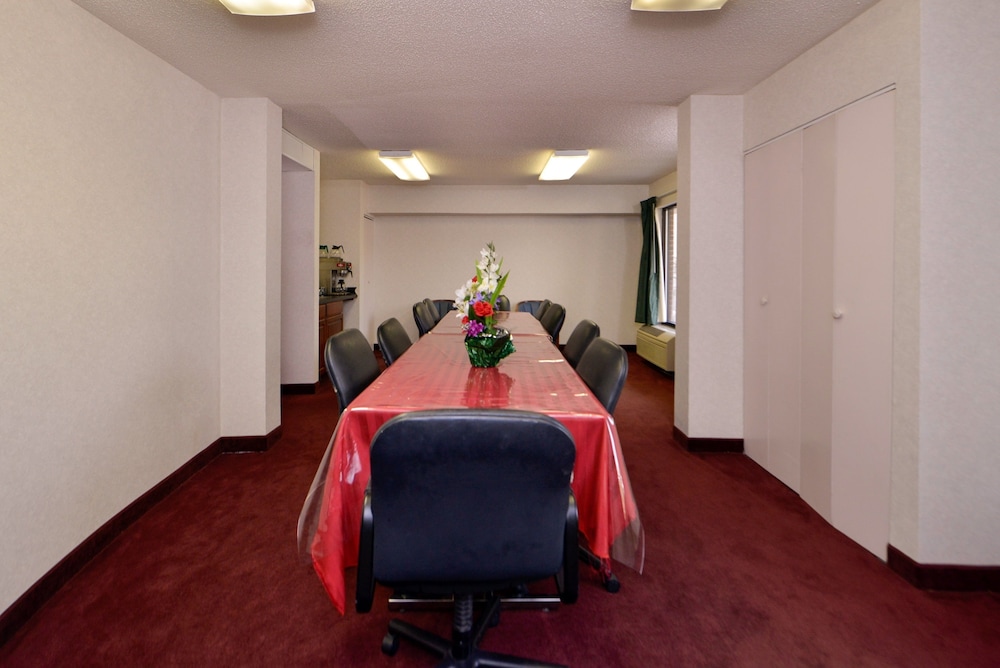 Nations Inn West Jefferson - photo 29