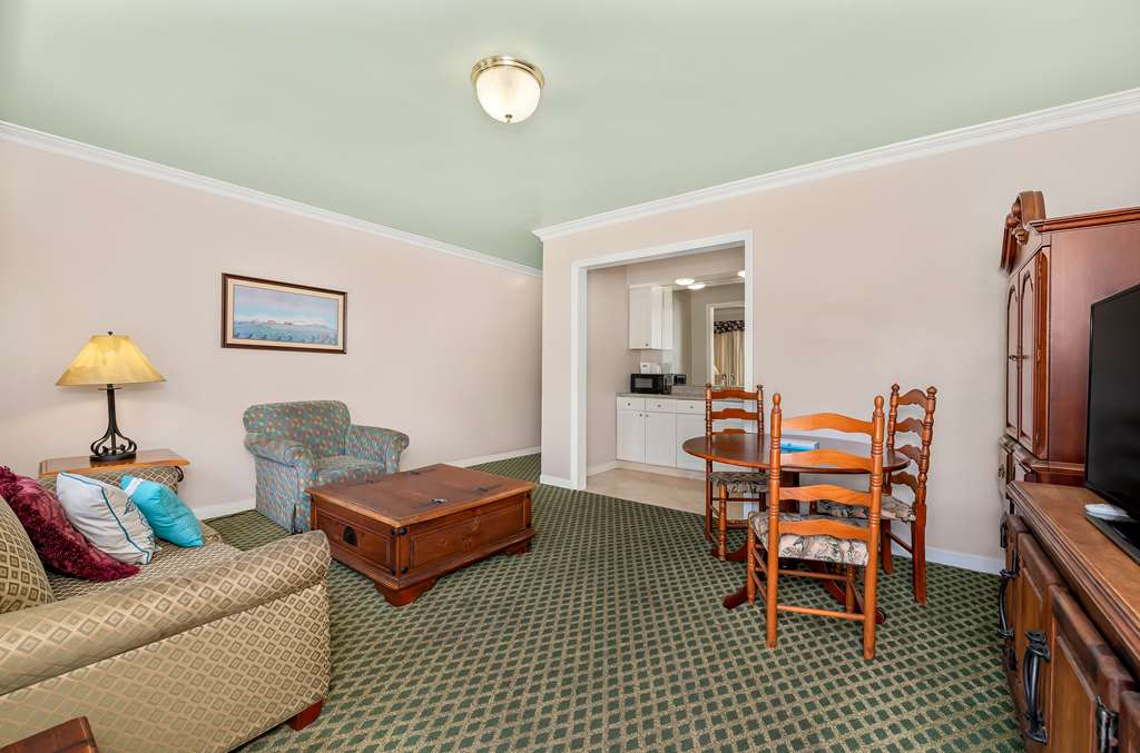 Americas Best Value Inn Historic Clewiston Inn - photo 37