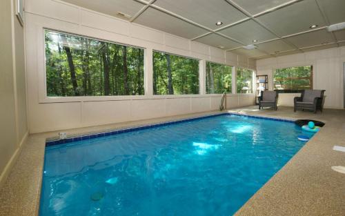 Majestic Timber - last minute hotel in Sevierville