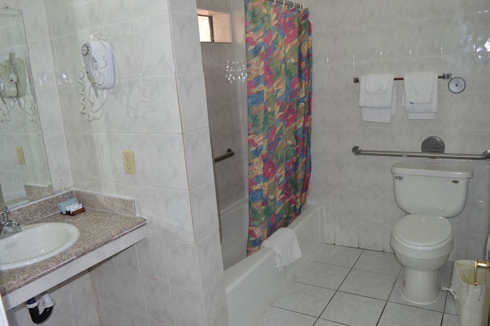 Eagle Inn Motel - photo 31