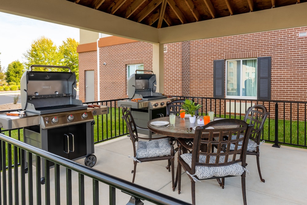 Candlewood Suites Cookeville by IHG - photo 34