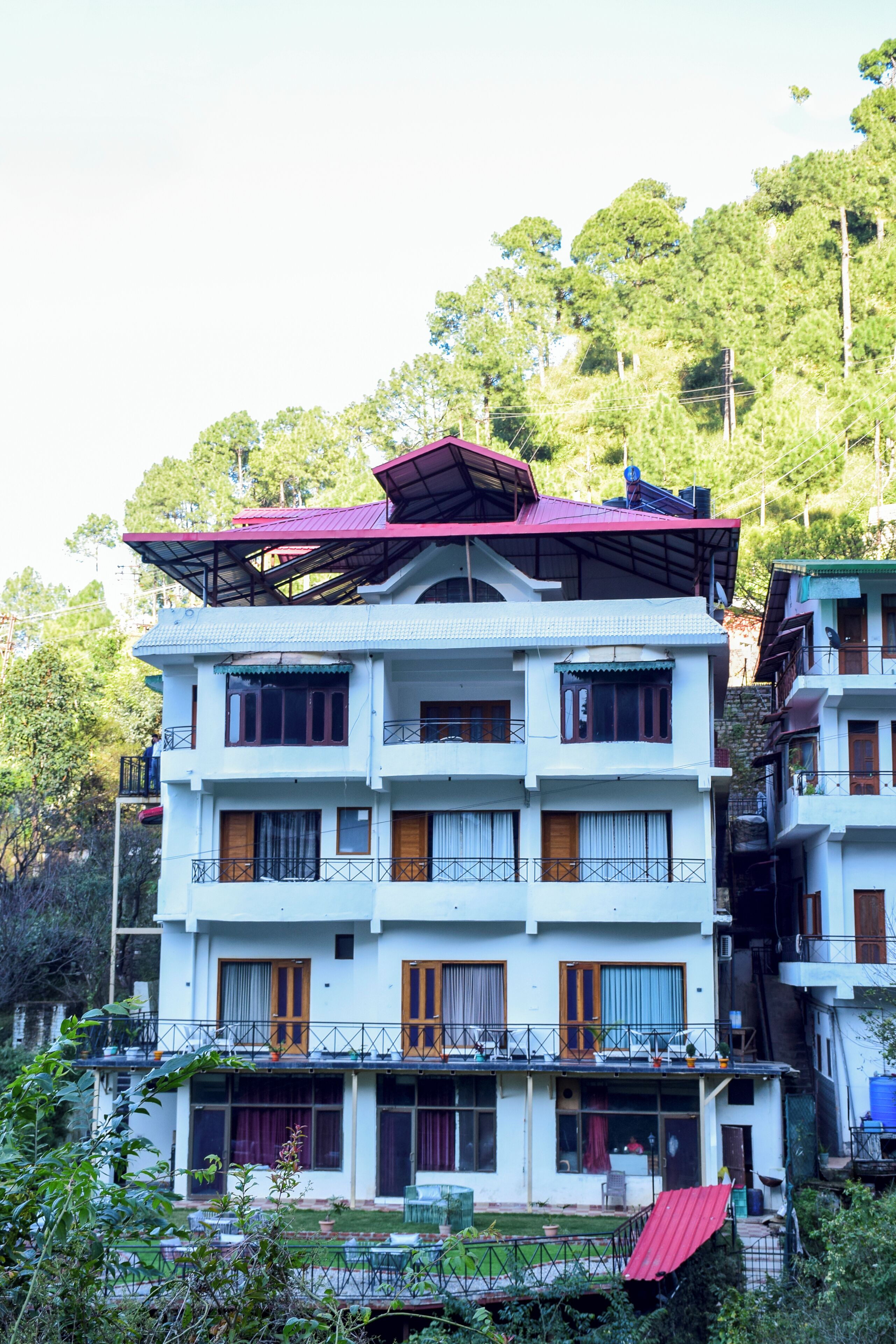 Dreamland I luxury I3Bhk IBonfire IMusic — 4-Star Luxury Hotel in Kasauli, India