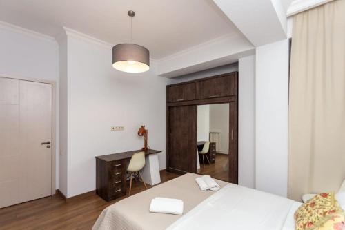 Super Cozy 2BR Apartment In Vake By Wehost — 4-Star Luxury Hotel in Tbilisi, Georgia