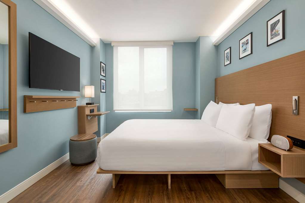 Wingate by Wyndham Bronx Haven Park - photo 25