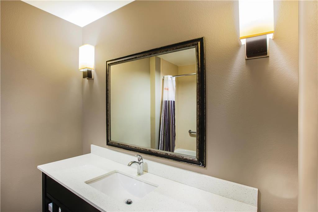 La Quinta Inn & Suites by Wyndham Baton Rouge Denham Springs - photo 21