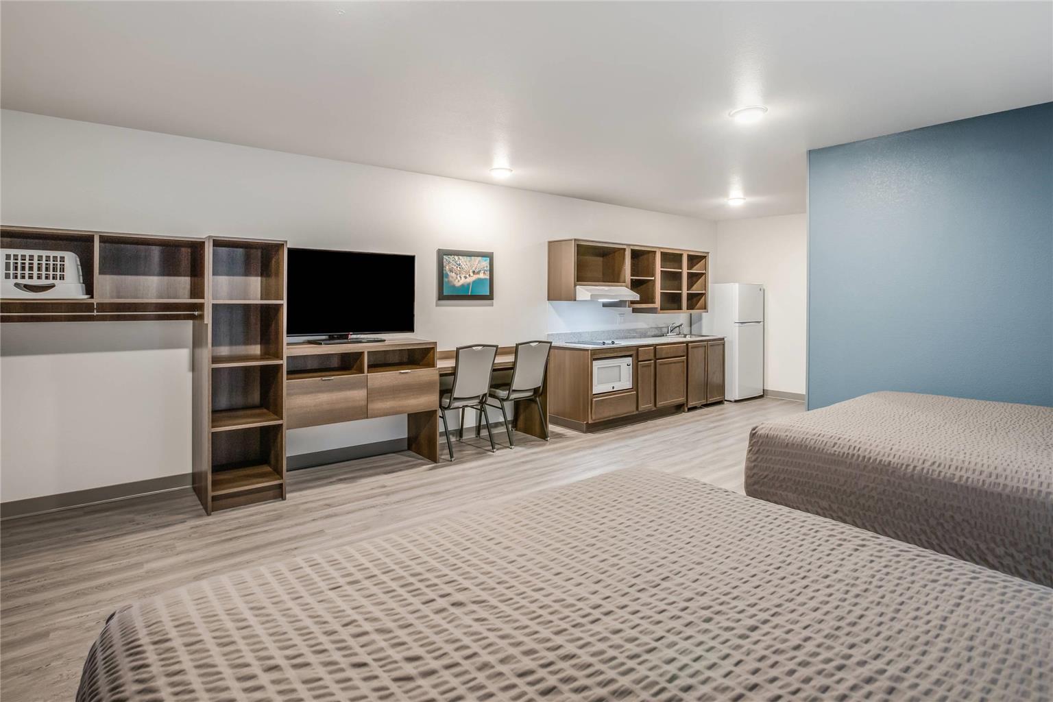 WoodSpring Suites Novi Farmington - photo 12